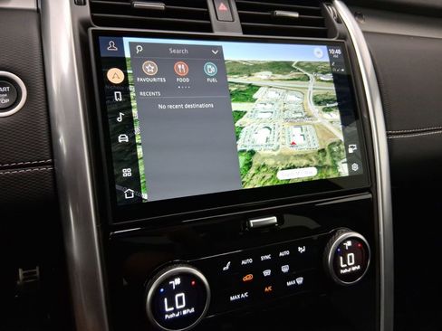 Used 2025 Land Rover Discovery Dynamic SE image 25