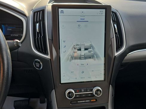 Used 2021 Ford Edge SEL image 18