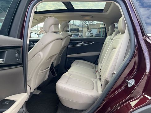 Used 2022 Lincoln Nautilus Reserve w/ Equipment Group 201A image 46