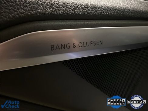 Used 2023 Audi e-tron Premium Plus w/ Premium Plus Package image 30