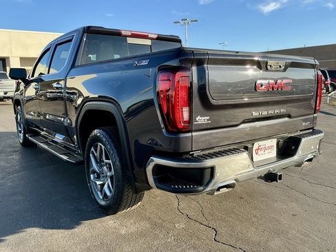 Used 2022 GMC Sierra 1500 SLT image 13