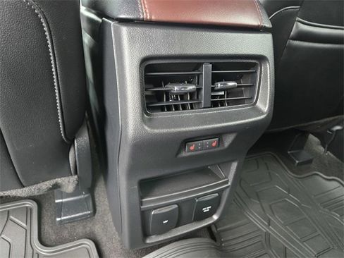 Used 2020 Ford Edge Titanium w/ Equipment Group 301A image 14