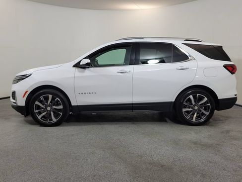 Used 2024 Chevrolet Equinox Premier w/ LPO, Floor Liner Package FWD image 4