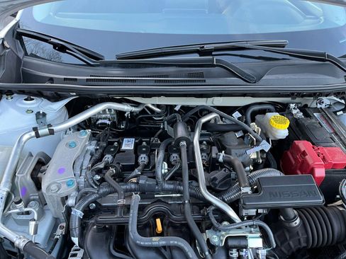 Used 2025 Nissan Sentra SV image 30