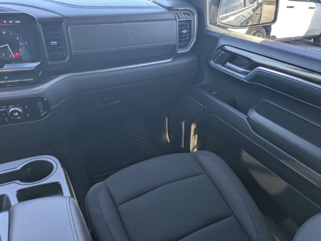 Used 2024 GMC Sierra 1500 Elevation AWD/4WD image 17