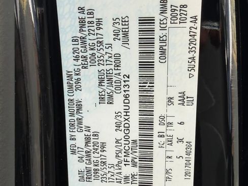 Used 2017 Ford Escape SE w/ Equipment Group 201A FWD image 26