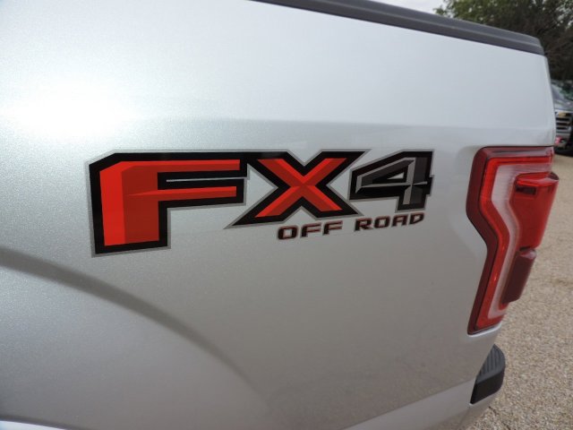 Used 2017 Ford F150 Lariat w/ Equipment Group 502A Luxury AWD/4WD image 11