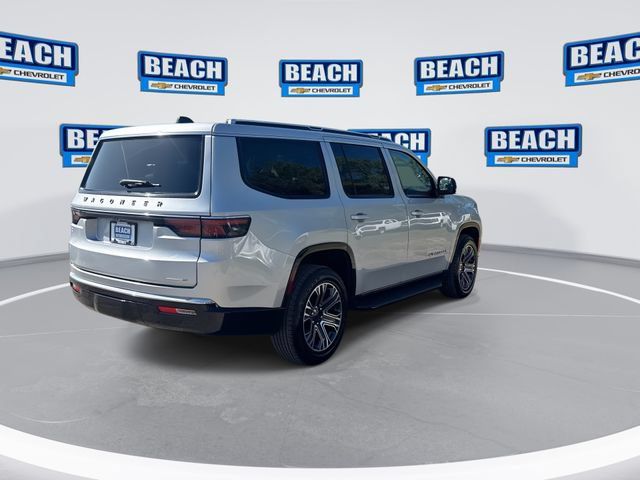 Used 2024 Jeep Wagoneer Series II w/ Flexible Seating Group RWD image 8