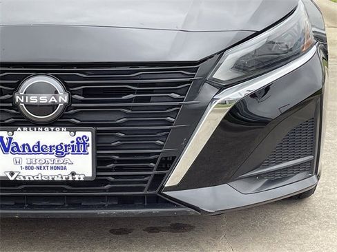 Used 2023 Nissan Altima 2.5 SV image 8