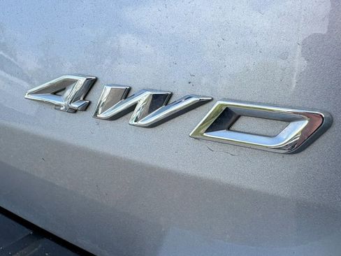 Used 2022 Ford Explorer XLT AWD/4WD image 34