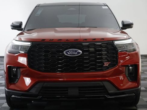 Used 2025 Ford Explorer ST w/ Sun And Sound Package image 22