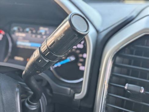 Used 2021 Ford F250 Lariat image 11