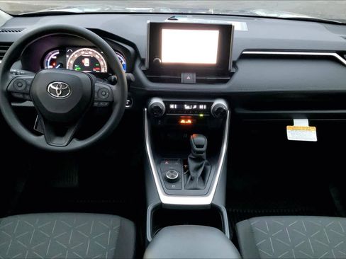 New 2025 Toyota RAV4 XLE image 5