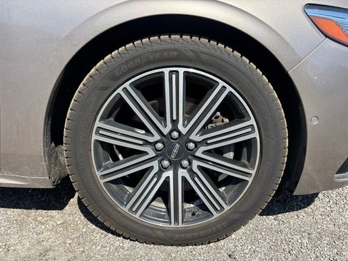 Used 2018 Lincoln Continental Reserve w/ Technology Package AWD/4WD image 20