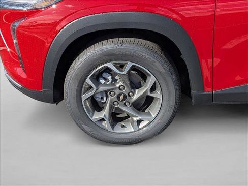 New 2026 Chevrolet Trax LT w/ Sunroof Package image 10