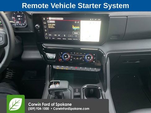 Used 2025 GMC Sierra 1500 AT4X image 32