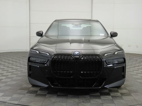 New 2026 BMW i7 xDrive60 image 2