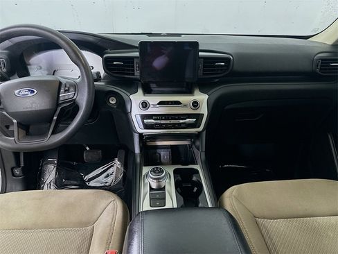 Used 2020 Ford Explorer Base image 17