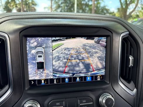 Used 2021 GMC Sierra 1500 AT4 w/ AT4 Premium Package AWD/4WD image 43