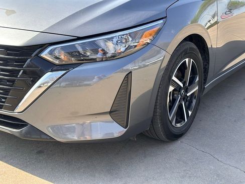 Used 2025 Nissan Sentra SV image 7
