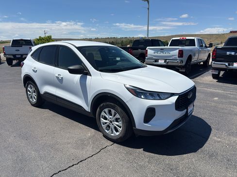 Used 2025 Ford Escape Active AWD/4WD image 3