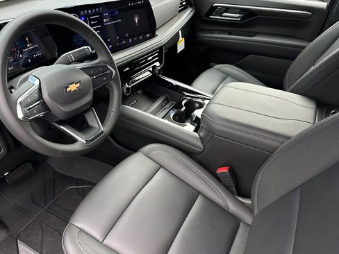 New 2026 Chevrolet Suburban LT w/ LPO, Dark Essentials Package image 10