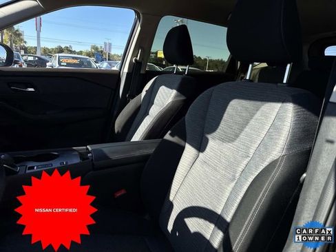 Certified 2023 Nissan Rogue SV image 9