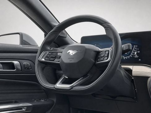 Used 2025 Ford Mustang GT Premium RWD image 19