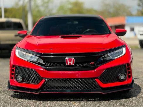 Used 2017 Honda Civic Type R image 3