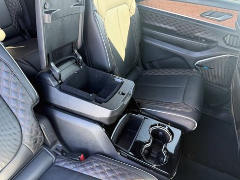 Used 2023 Jeep Grand Cherokee L Summit image 40