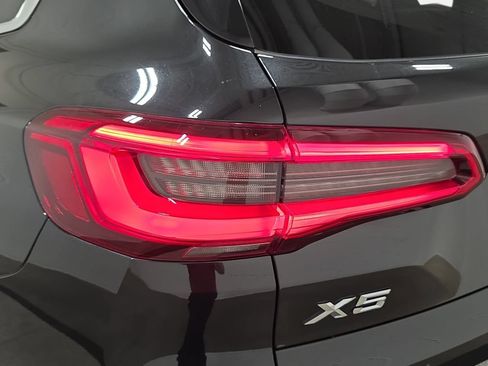 Used 2019 BMW X5 xDrive40i w/ Convenience Package AWD/4WD image 31