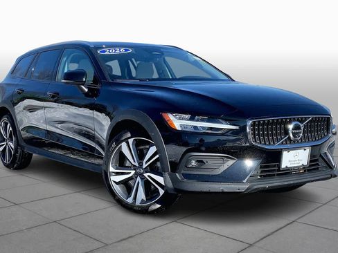Used 2026 Volvo V60 B5 Cross Country Plus w/ Protection Package Premier image 3