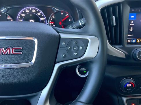 Used 2024 GMC Terrain Denali w/ Denali Premium Package image 21