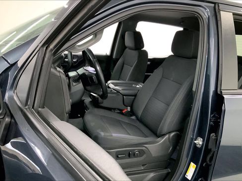 Used 2021 Chevrolet Silverado 1500 LT RWD image 7