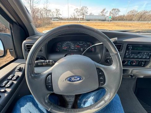 Used 2003 Ford Excursion XLT image 33