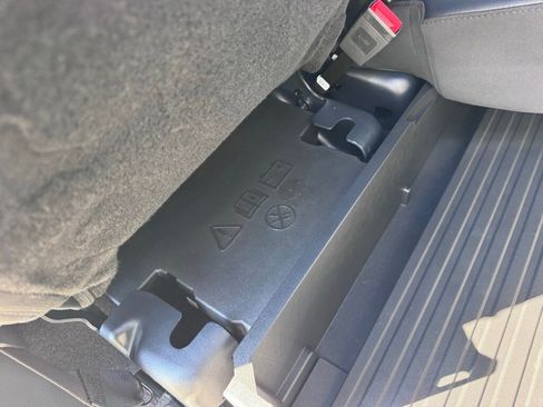 New 2025 Ford F150 XLT w/ Equipment Group 303A High image 28