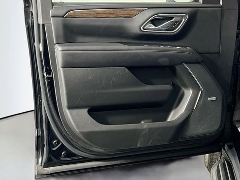 Used 2023 Chevrolet Tahoe Premier w/ Premium Package 2 image 17