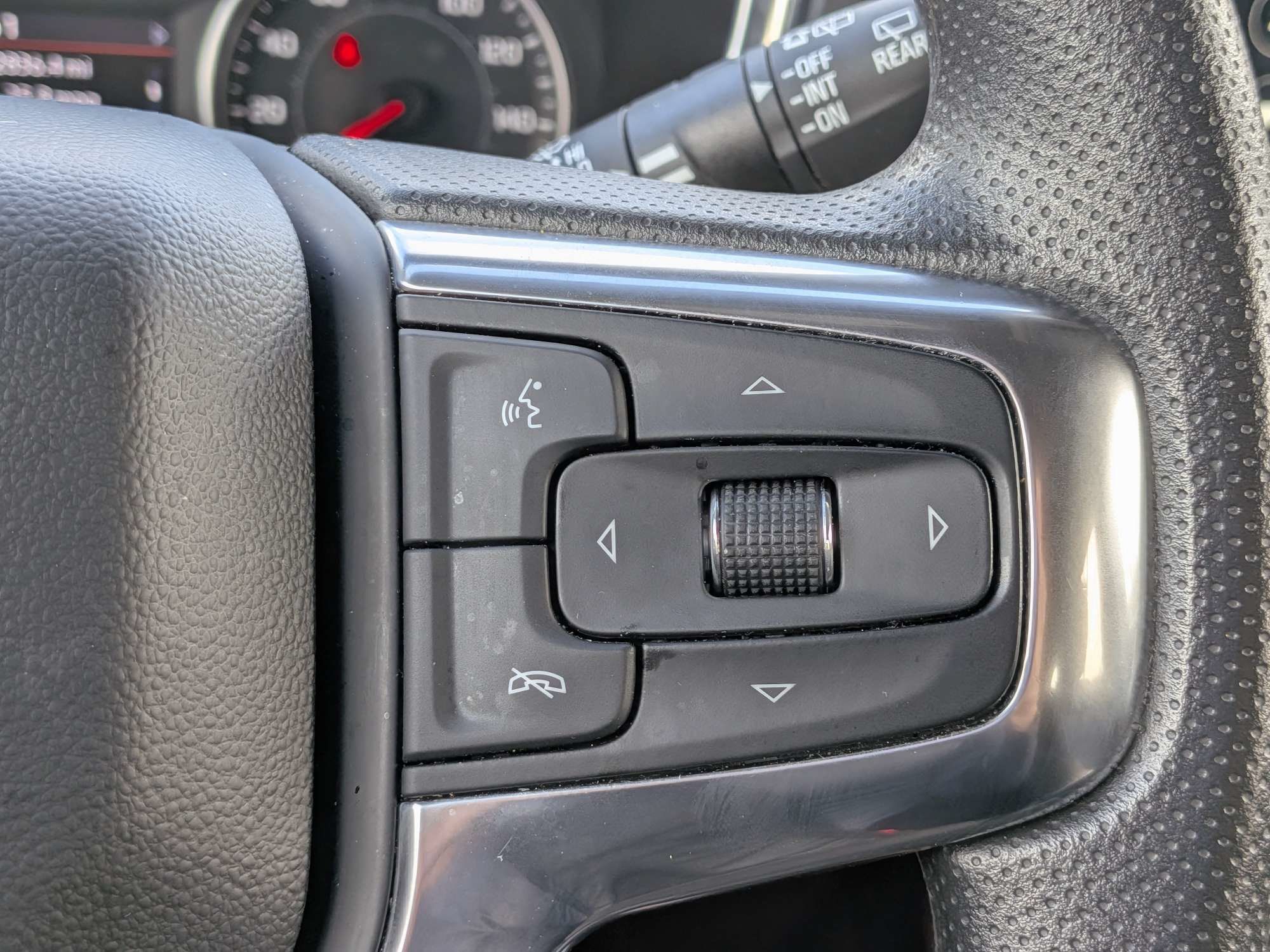 Used 2025 Chevrolet Blazer LT AWD/4WD image 26