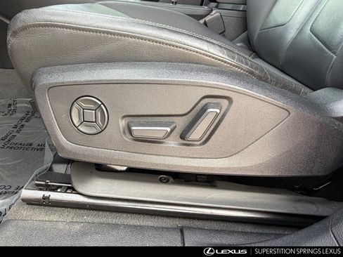 Used 2019 Audi Q3 2.0T Premium Plus w/ Premium Plus Package image 17