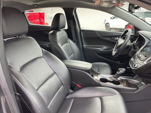 Used 2021 Chevrolet Malibu Premier image 22