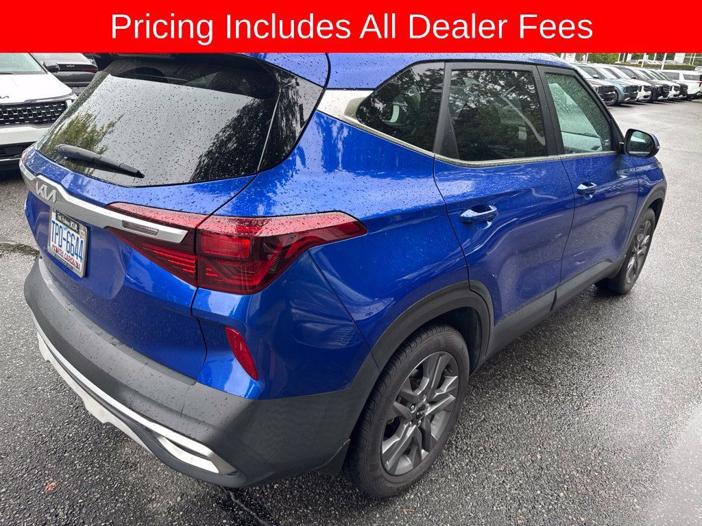 Certified 2023 Kia Seltos S w/ Navigation Package FWD image 5