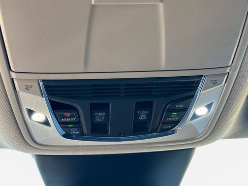 Used 2023 Acura MDX FWD w/ Technology Package image 19