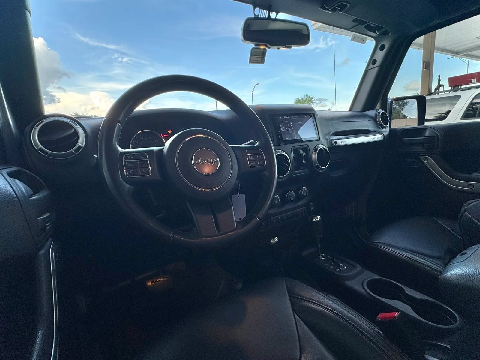 Used 2016 Jeep Wrangler Unlimited Sahara w/ Mopar Chrome Edition Group AWD/4WD image 38