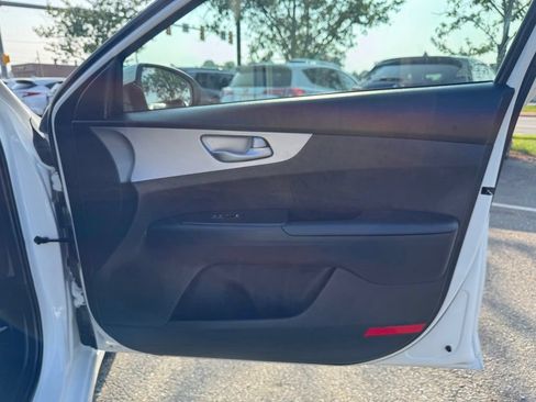 Used 2024 Kia Forte LX FWD image 21