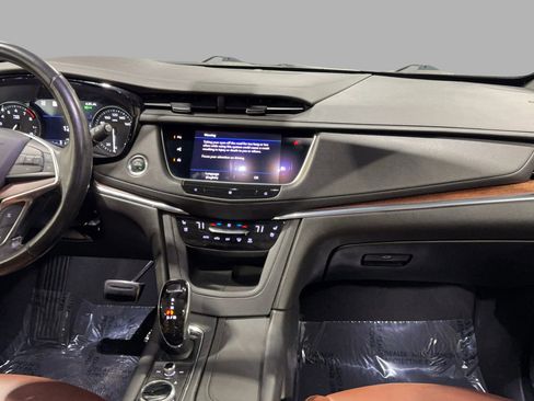 Used 2020 Cadillac XT5 Sportv image 36