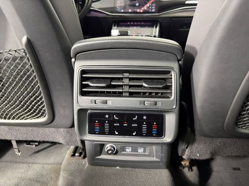 Used 2020 Audi Q8 Premium Plus w/ Premium Plus Package image 30