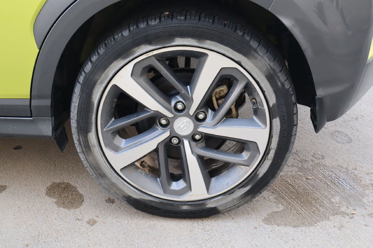 Used 2019 Hyundai Kona Limited AWD/4WD image 28