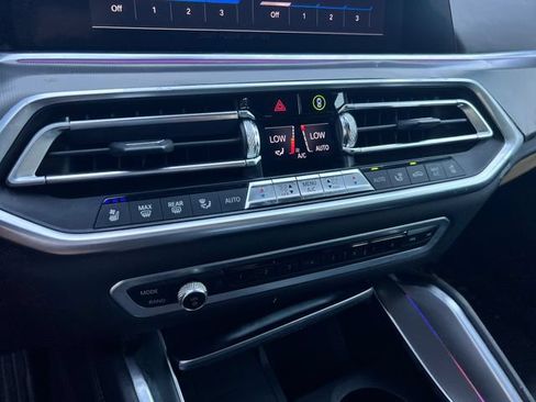 Used 2020 BMW X6 M50i AWD/4WD image 24