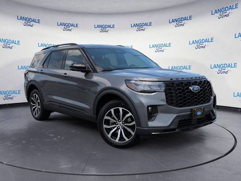 New 2026 Ford Explorer ST-Line AWD/4WD image 2