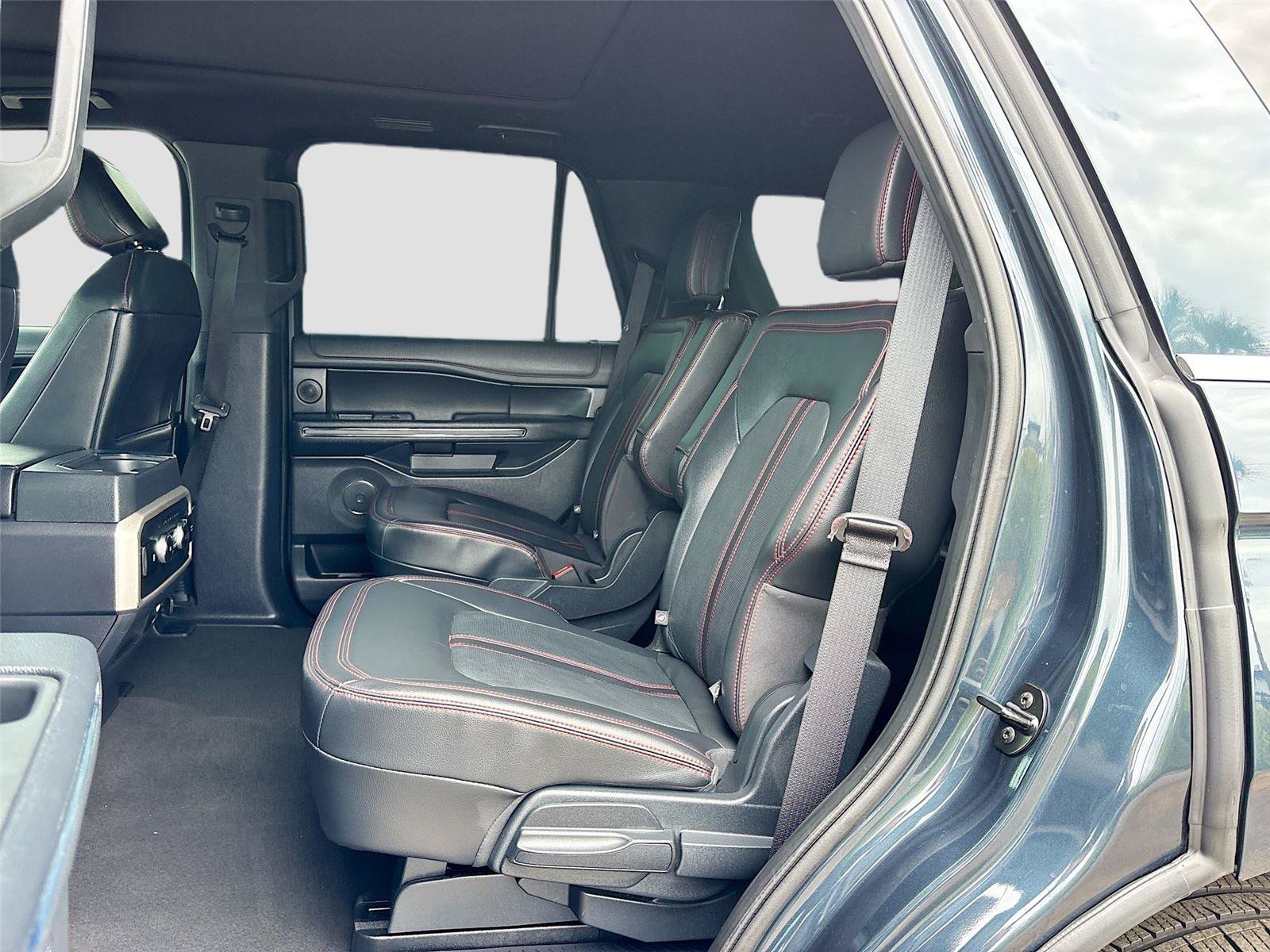 Used 2024 Ford Expedition Limited RWD image 26